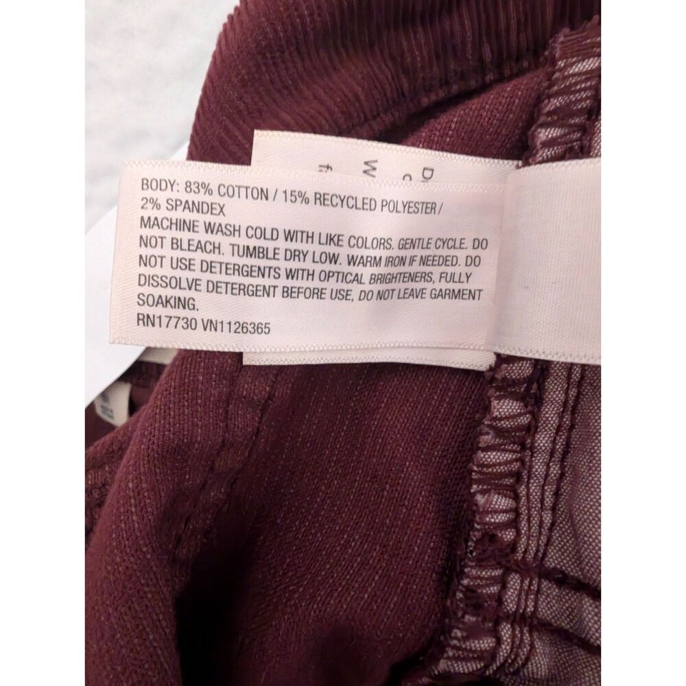 Universal Thread High Rise Easy Barrel Corduroy Pants Burgundy Size 16R NWT - Picture 6 of 7
